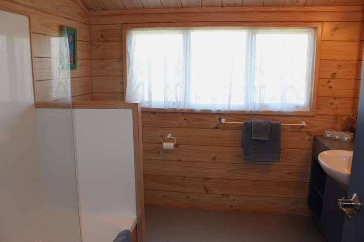 117 Kelly Jade Avenue Matarangi_13