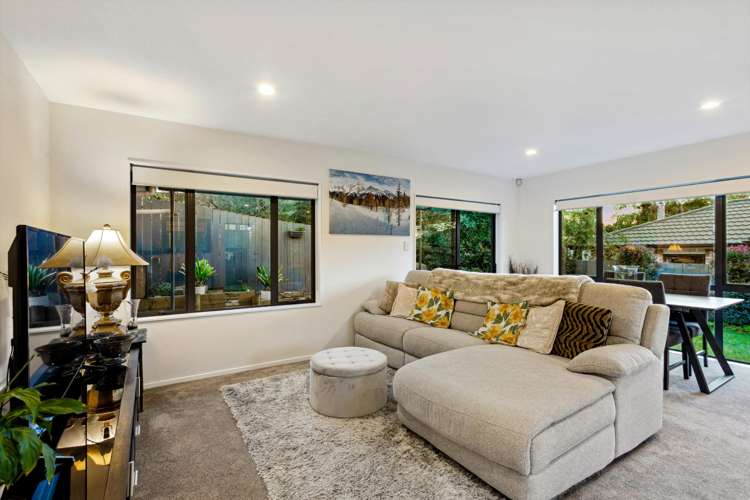 3 Claywest Place Glen Eden_15