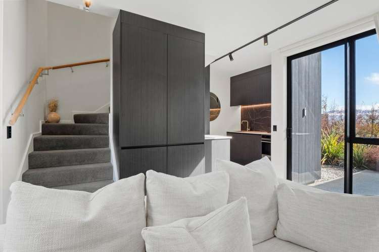 12 Elevator Lane Jacks Point_11