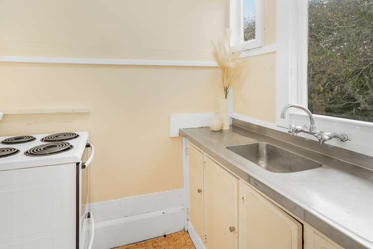 83 East Street Enderley_14