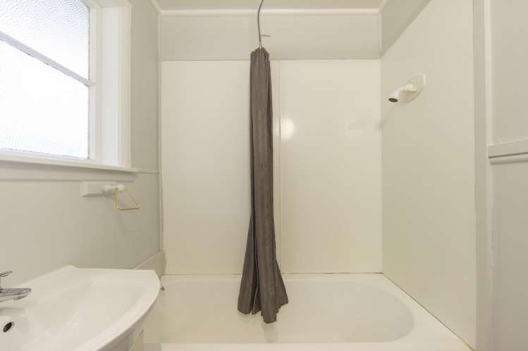 143 Cobham Drive Hamilton East_10