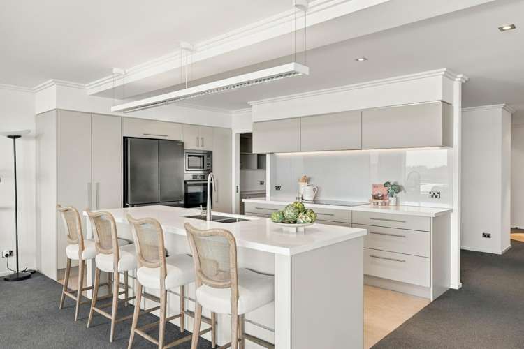 1/104 Harbour Drive Otumoetai_13