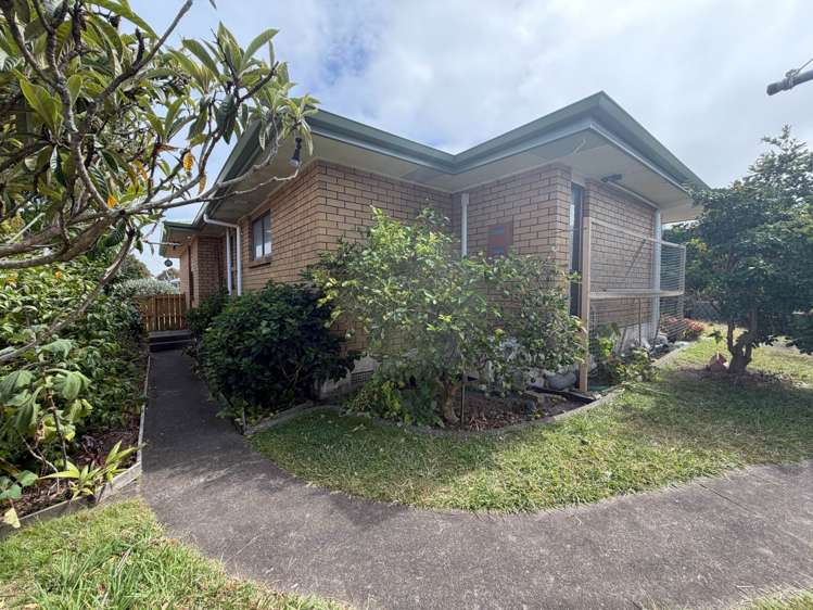 121 Lake Road Belmont_14