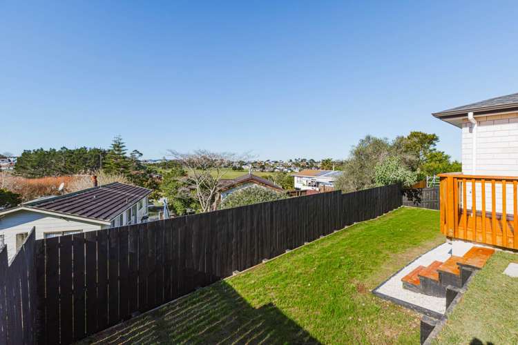 13B Magellan Place Papatoetoe_15
