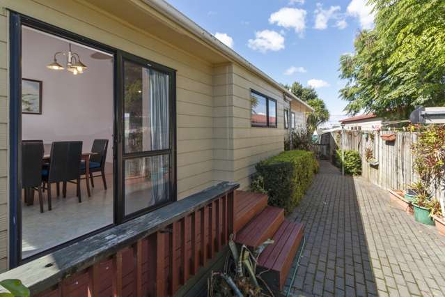 2/111 Ireland Road Mount Wellington_1