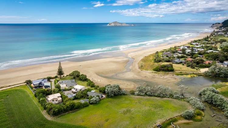 106 Tiakitai Road Waimarama_26