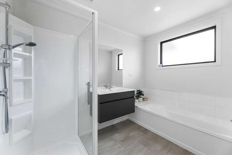 31 Corsair Crescent Burleigh_16