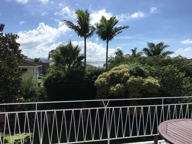 67 Bramley Drive Farm Cove_5