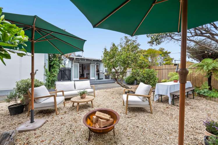 13 Plunket Avenue Petone_15