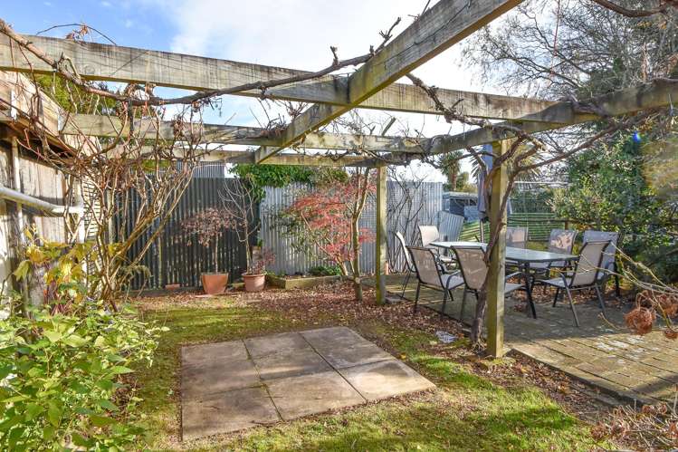 243 High Street North Carterton_19