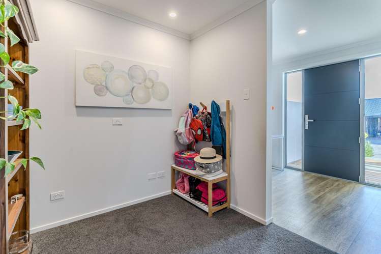 7 Heasley Lane Mosgiel_13