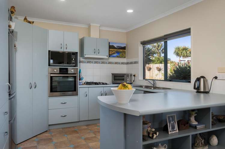 98 Koutunui Road Athenree_1