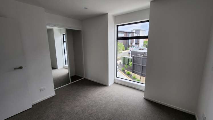 7b Reg Pearce Way Glen Innes_7