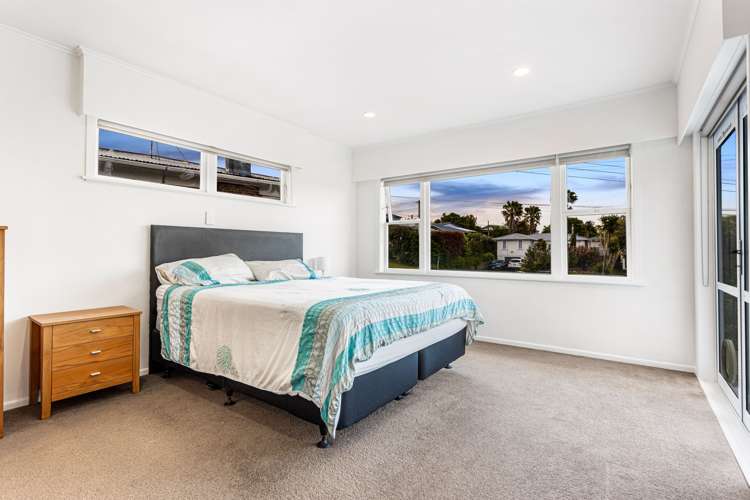 15 Divich Avenue Te Atatu South_10