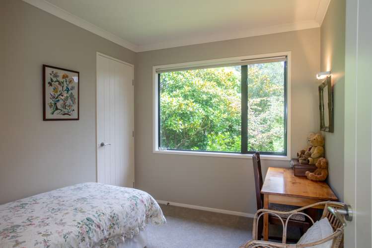 208 Mapara Road Acacia Bay_11