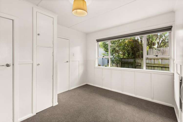 16 Hammond Road Taradale_7