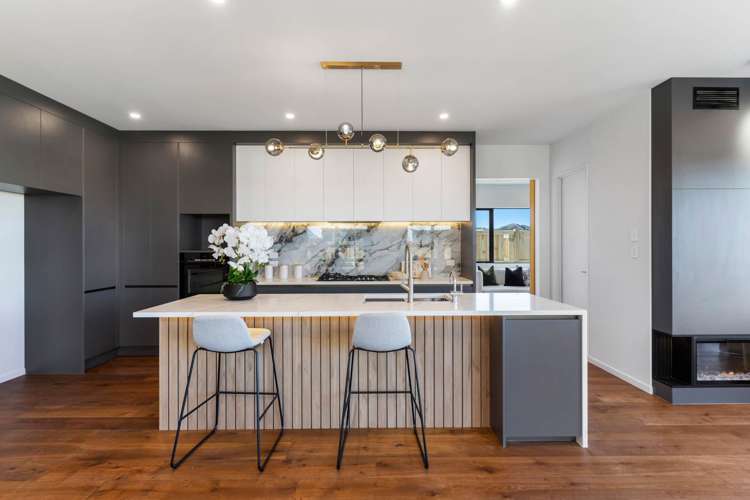 62 Malahide Drive Flat Bush_5