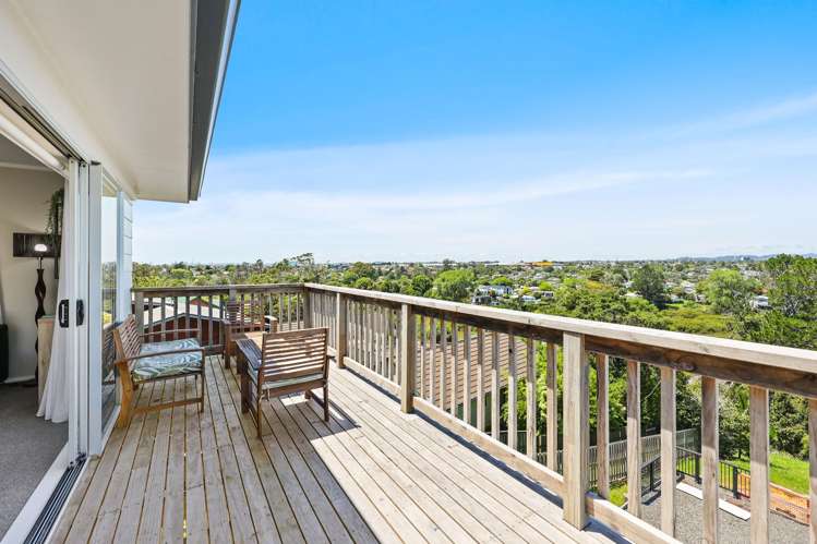 54 Chorley Avenue Massey_12