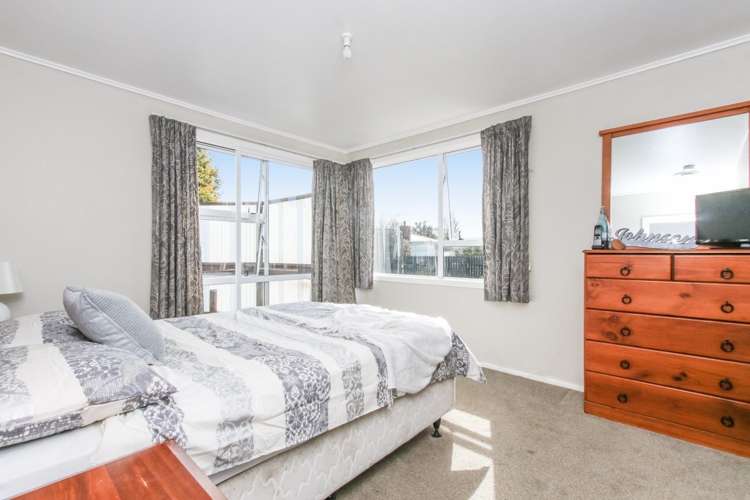 12 Clendon Place Manurewa_19