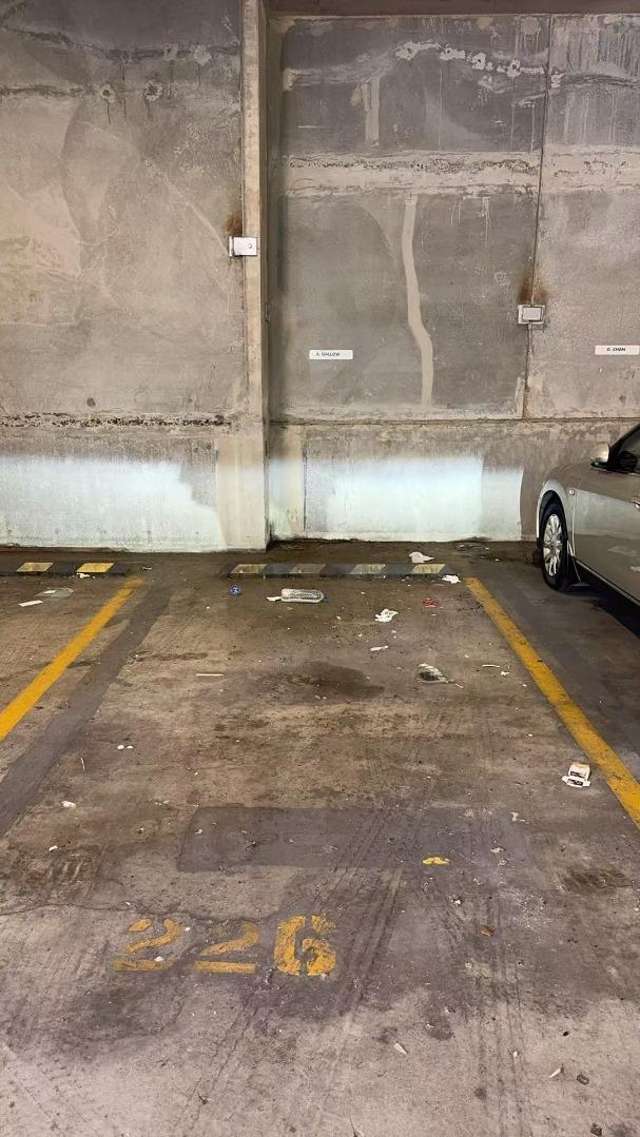 AU226/76 Albert Street 10015_1