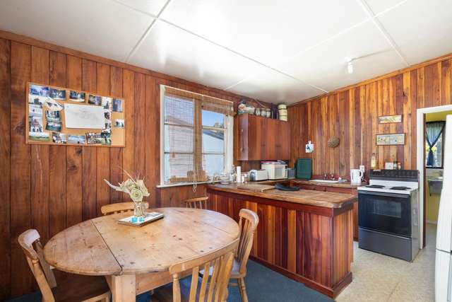 1129 Mataikona Road Mataikona_2