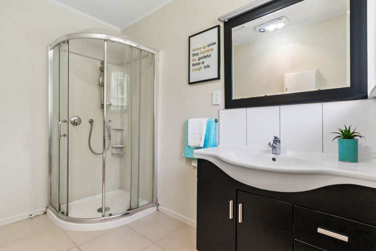 19a Mason Street New Lynn_12