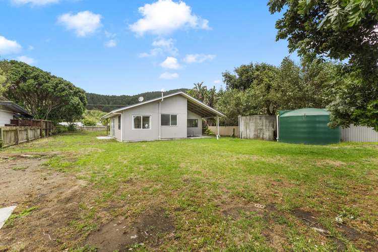 1 Cordyline Road Port Waikato_20
