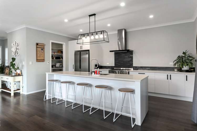 19 West Thompson Street Leamington_5