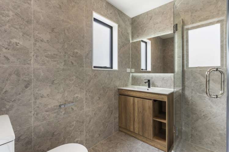 13 Kotiu Place Massey_9