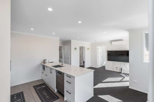 75 Waruhia Crescent Rototuna North_2