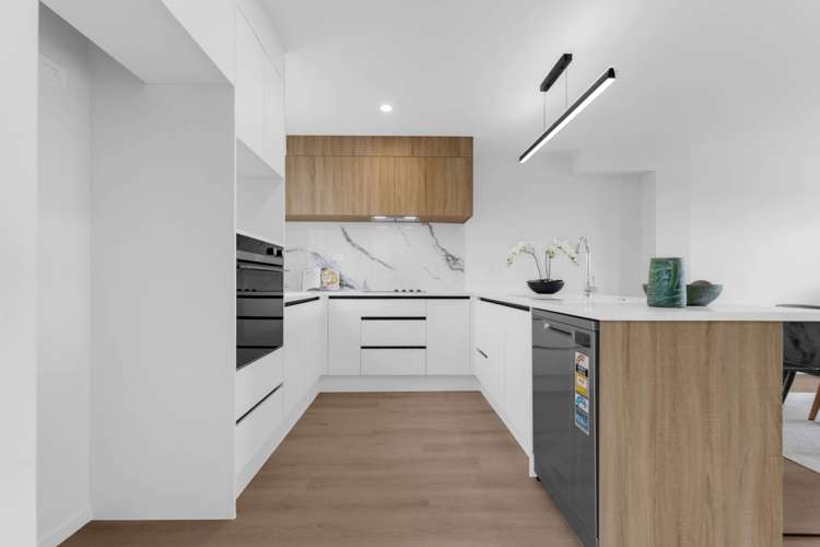 2B, 2F Marion Avenue_3
