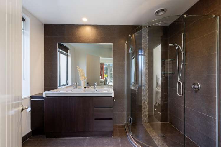 66 Lamorna Road Parklands_15