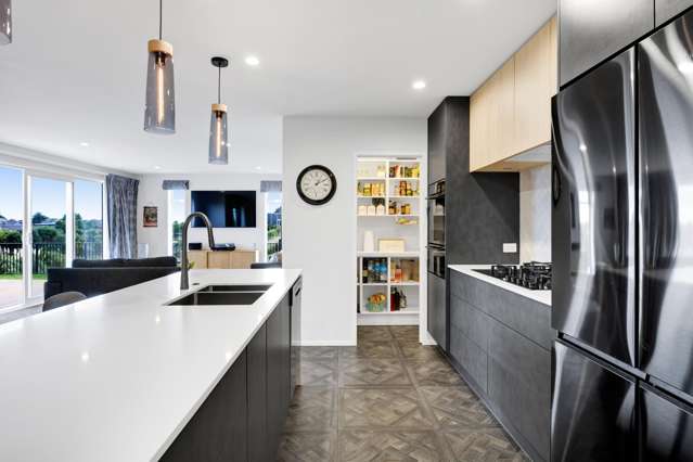 8d Amy Way Bell Block_3