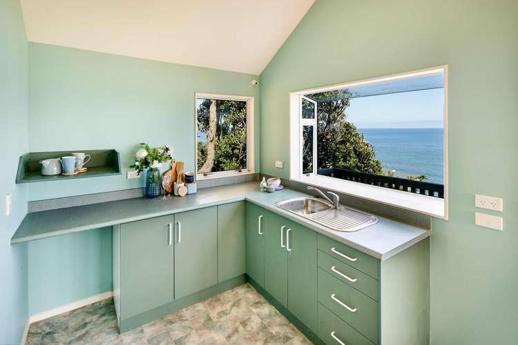 12 Pingau Street Paekakariki_7