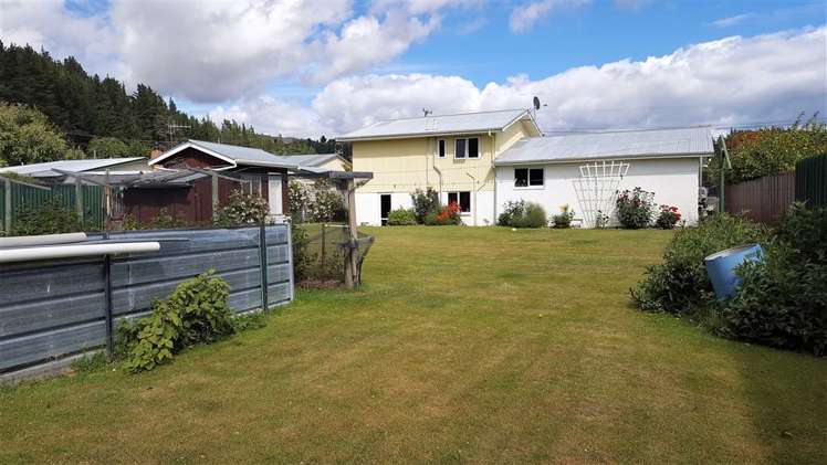 11 Hopkins Street Luggate_14