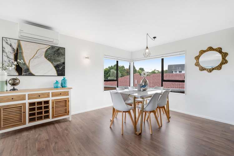 1 Lexington Drive Botany Downs_6