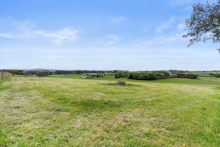 83 Sim Road Paerata_2