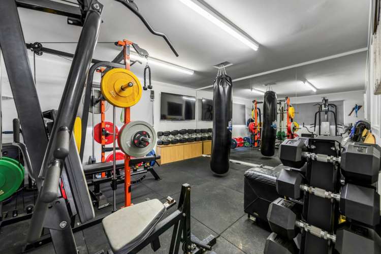 317 & 317A West Road Brookby_38