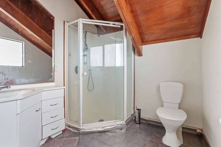 31 Paton Avenue Te Atatu South_12