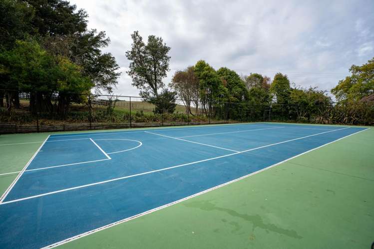 2/134 Barrett Road Temple View_16