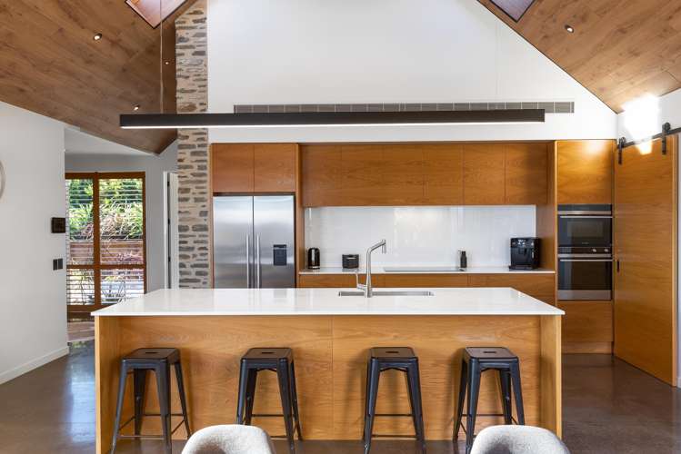 13 Bretby Court Jacks Point_6