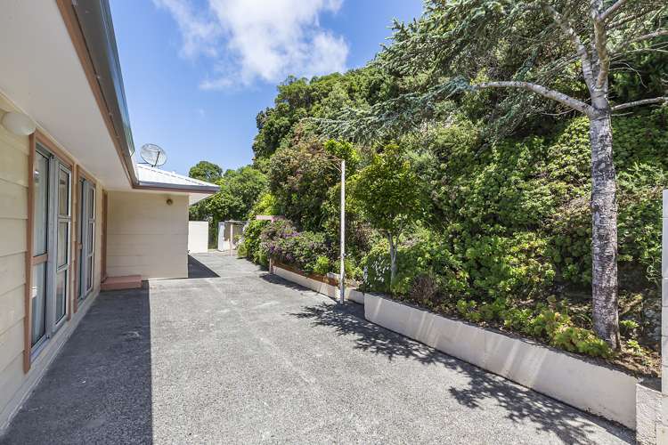 99 Akaroa Drive Maupuia_18