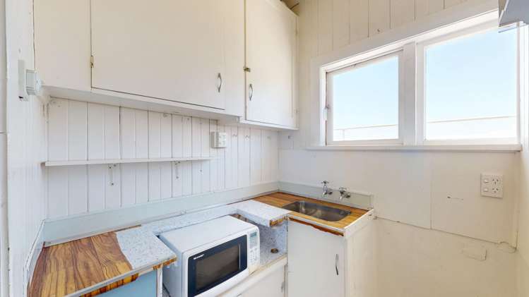 53B&C Roxburgh Street 1314_12