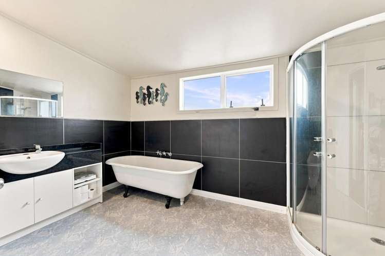 8 Albert Street Pahiatua_14