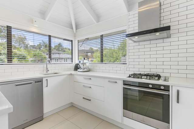 2/72 Lake Road Northcote_1