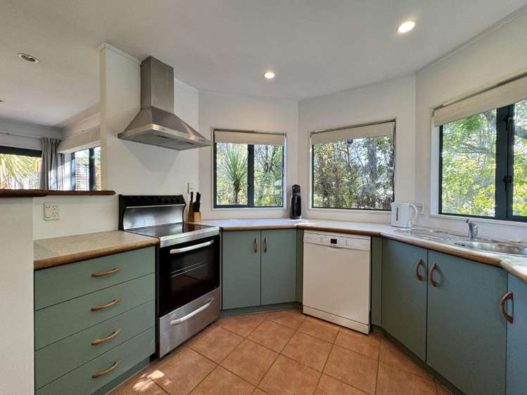 7a Landing Road Titirangi_9