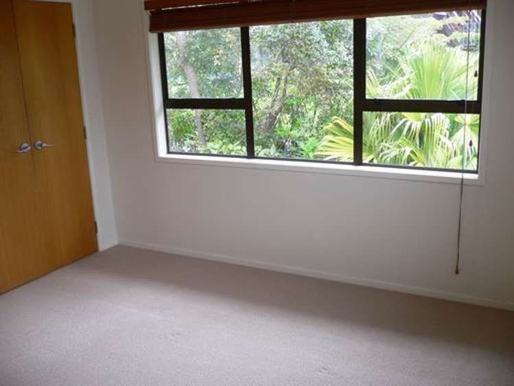 1/4 Pine Hill Crescent Browns Bay North Shore City Houses for