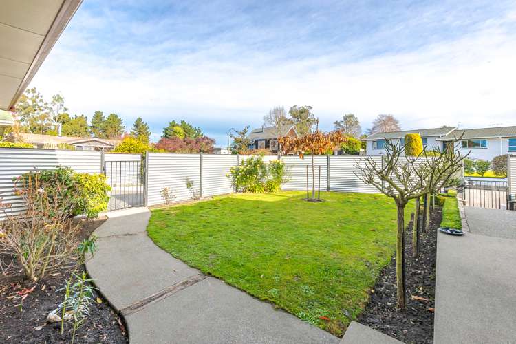 4 Oak Place Gleniti_17