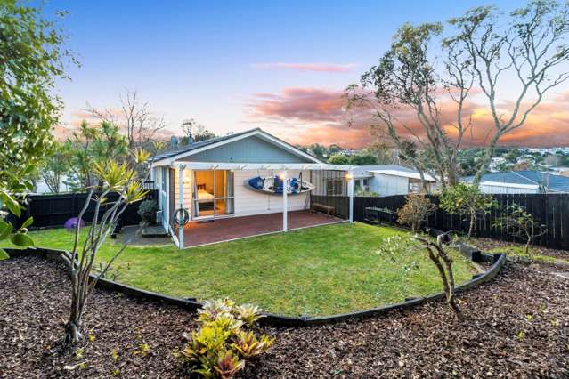 Freehold Corner Gem in Torbay