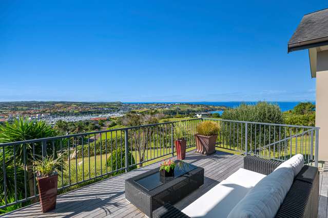 Grand Scale. Unrivalled Views. Absolute Privacy.